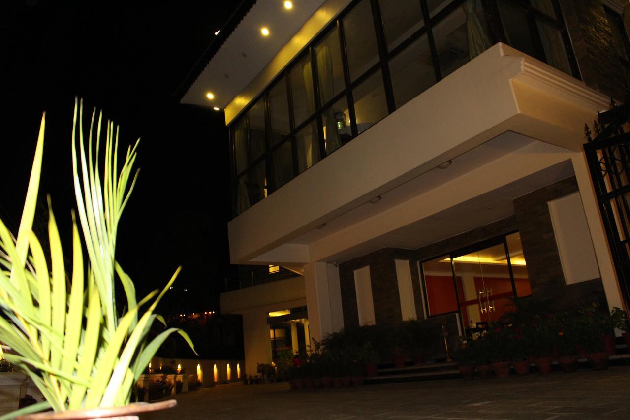 Tuki Resort Pokhara Kültér fotó